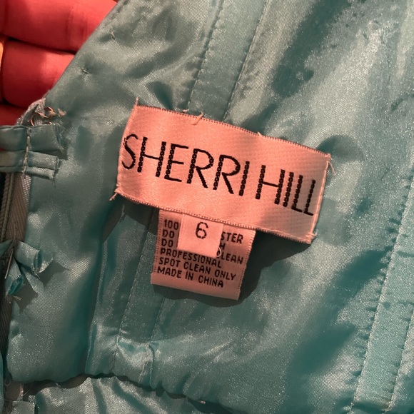 Prom Dress - Picture 2 of 3